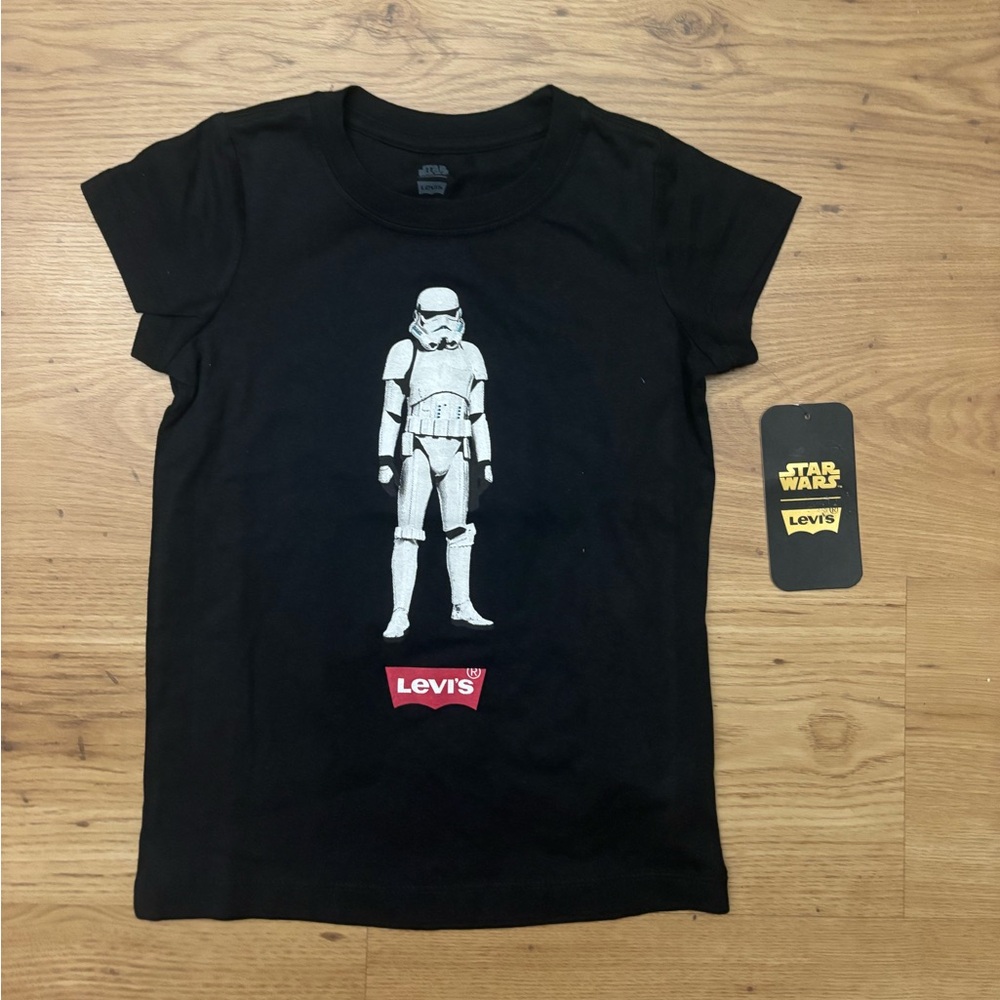 Levi’s Girl Star Wars Stormtrooper T shirt